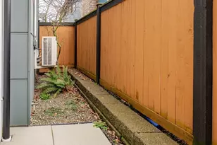 725 17th Ave, Seattle, WA 98122 - Photo 38