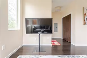 725 17th Ave, Seattle, WA 98122 - Photo 18