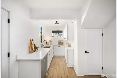 3443 21st Avenue W, Seattle, WA 98199 - Photo 18