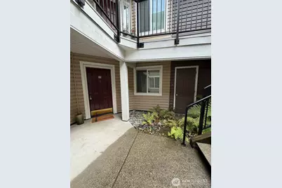 5000 NW Village Park Drive #B-111, Issaquah, WA 98027 - Photo 2