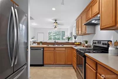 2818 57th Court E, Fife, WA 98424 - Photo 8