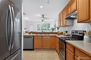 2818 57th Ct E, Fife, WA 98424 - Photo 8