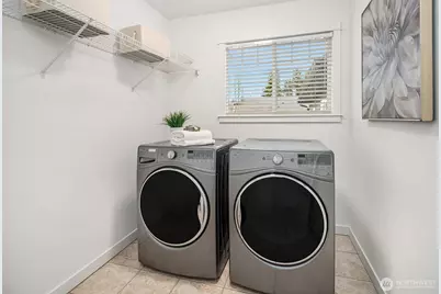 733 N 73rd Street, Seattle, WA 98103 - Photo 24