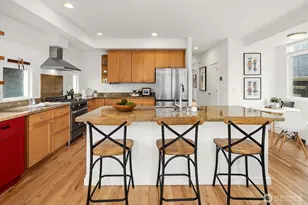 733 N 73rd St, Seattle, WA 98103 - Photo 8