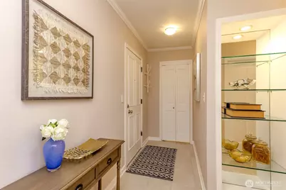 4444 44th Avenue SW #405, Seattle, WA 98116 - Photo 6