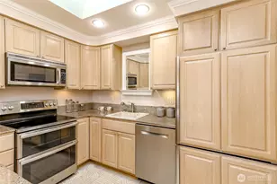 4444 44th Ave SW, Seattle, WA 98116 - Photo 8