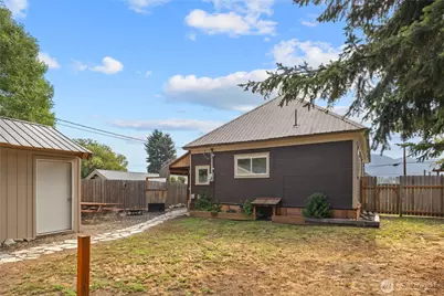 110 W 3rd Street, Cle Elum, WA 98922 - Photo 22
