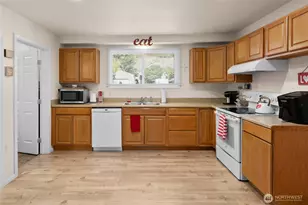 110 W 3rd St, Cle Elum, WA 98922 - Photo 10