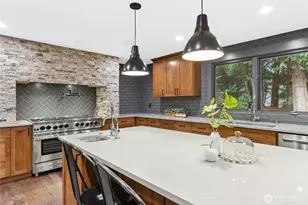 25711 SE 31st Pl, Sammamish, WA 98075 - Photo 10