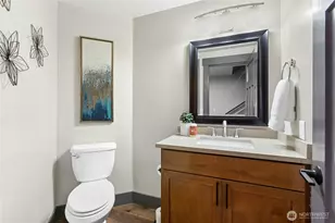 25711 SE 31st Pl, Sammamish, WA 98075 - Photo 16