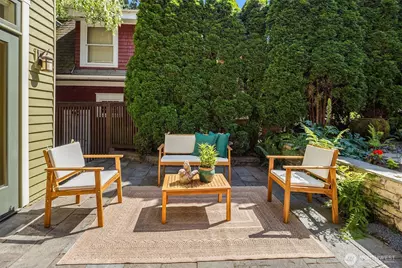 1423 37th Avenue, Seattle, WA 98122 - Photo 38