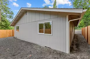 6582 NE Pear St, Suquamish, WA 98392 - Photo 28