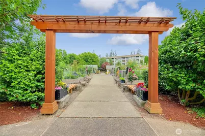 4535 Providence Point Place SE #205, Issaquah, WA 98029 - Photo 36