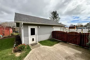 620 Chenois Ave NE, Ocean Shores, WA 98569 - Photo 28