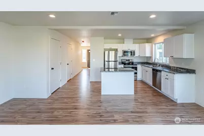 1070 S Grand Drive, Moses Lake, WA 98837 - Photo 14