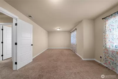 11410 Waller Road E, Tacoma, WA 98446 - Photo 18