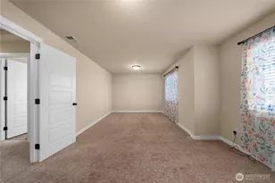 11410 Waller Rd E, Tacoma, WA 98446 - Photo 18