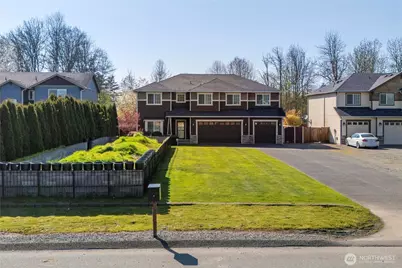 11410 Waller Road E, Tacoma, WA 98446 - Photo 2