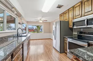 2714 Louisiana St, Longview, WA 98632 - Photo 8