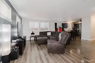 1325 SE Casandra Loop, Port Orchard, WA 98366 - Photo 4