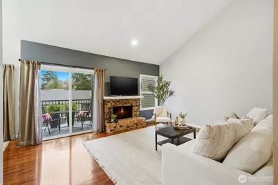 820 E Cady Rd #A304, Everett, WA 98203 - Photo 2