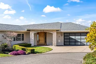 319 N 10th St, Tacoma, WA 98403 - Photo 2