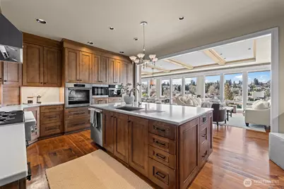 319 N 10th Street, Tacoma, WA 98403 - Photo 12