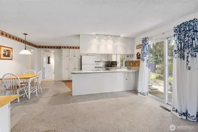 10730 Rampart Drive E, Puyallup, WA 98374 - Photo 10