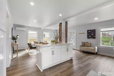 6058 6th Avenue NE, Seattle, WA 98115 - Photo 12