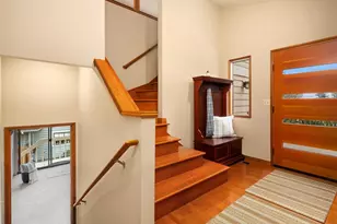 902 7th Ave S, Edmonds, WA 98020 - Photo 2