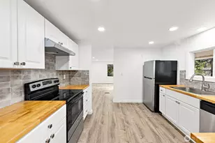 21 E North Lake Dr, Shelton, WA 98584 - Photo 10