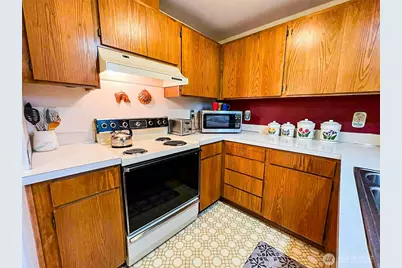 13111 Elm Avenue NW, Poulsbo, WA 98370 - Photo 14