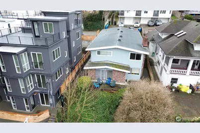 633 W Emerson Street, Seattle, WA 98119 - Photo 6