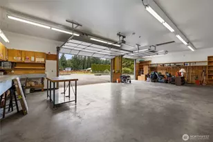 6805 246th St E, Graham, WA 98338 - Photo 34