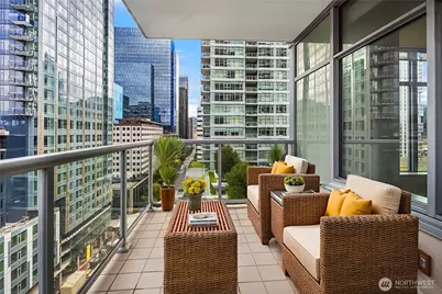 583 Battery Street #1202N, Seattle, WA 98121 - Photo 4