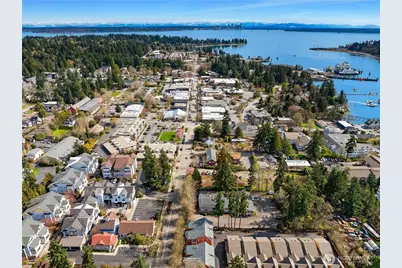325 Winslow Way W #200, Bainbridge Island, WA 98110 - Photo 24