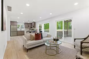 8828 NE 152nd St, Kenmore, WA 98028 - Photo 16