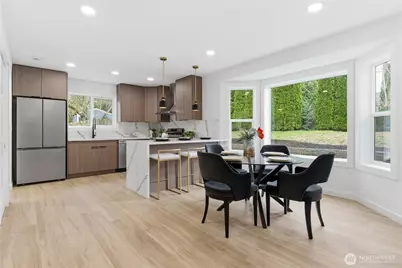 8828 NE 152nd Street, Kenmore, WA 98028 - Photo 14