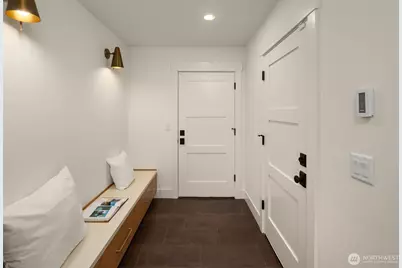 2844 35th Avenue W, Seattle, WA 98199 - Photo 4