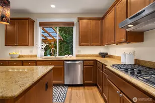 12612 Eagles Nest Dr, Mukilteo, WA 98275 - Photo 10