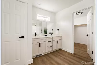 4817 Lawrence Avenue, Freeland, WA 98249 - Photo 24