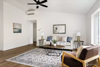 4817 Lawrence Avenue, Freeland, WA 98249 - Photo 8