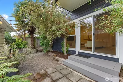 221 8th Avenue W, Kirkland, WA 98033 - Photo 24