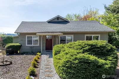 3805 Pacific Way, Longview, WA 98632 - Photo 2