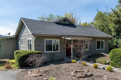 3805 Pacific Way, Longview, WA 98632 - Photo 1