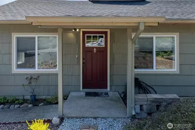 3805 Pacific Way, Longview, WA 98632 - Photo 4