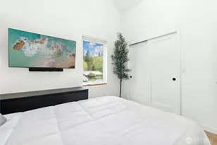 10354 Wallingford Ave N, Seattle, WA 98133 - Photo 12