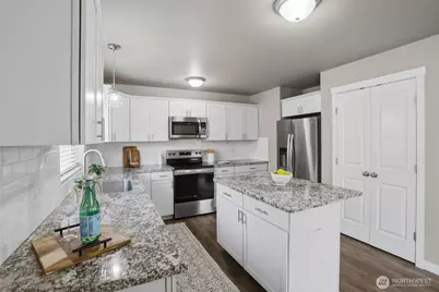 7225 E Last Refuge Way, Port Orchard, WA 98366 - Photo 16