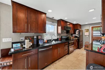 1111 E 8th Street, Port Angeles, WA 98362 - Photo 4