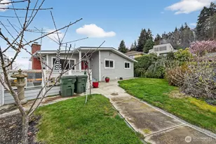 1111 E 8th St, Port Angeles, WA 98362 - Photo 2